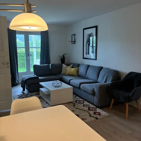 Moderne I Vakre Med Plass Til 4 Gjester