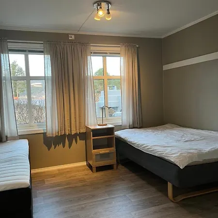 Moderne I Vakre Med Plass Til 4 Gjester